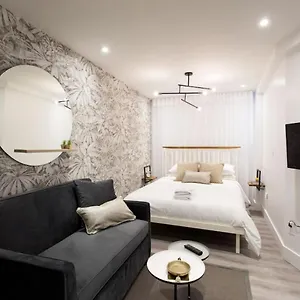 6768 - 102 Cozy And Fresh Mini With Kitchen By Denstays Appartement