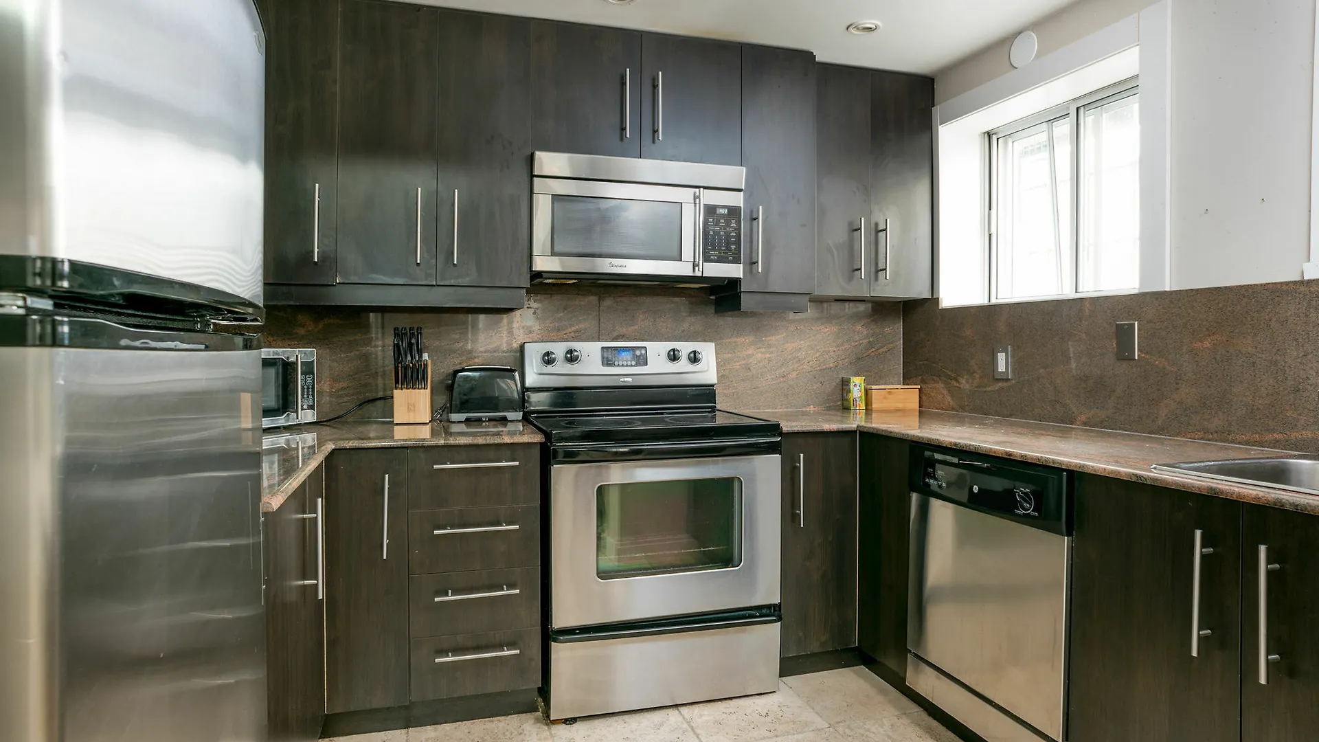 Bohemian 5Br In Downtown Mtl By Sonder Apartment Montreal