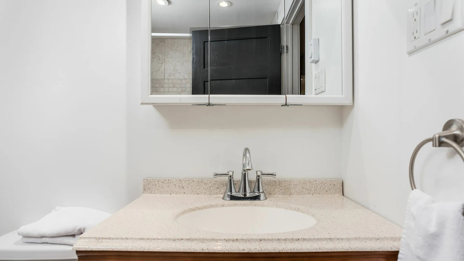 Bohemian 5Br In Downtown Mtl By Sonder Apartment Montreal